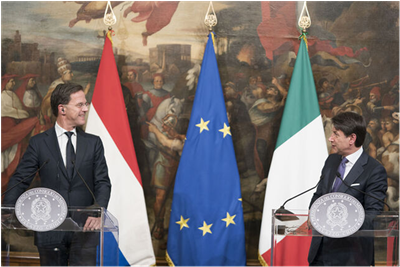 El Primer ministro italiano, Giuseppe Conte, recibe al primer ministro holandés, Mark Rutte, en Roma, el 15 de enero de 2020. ©GOVERNO.IT