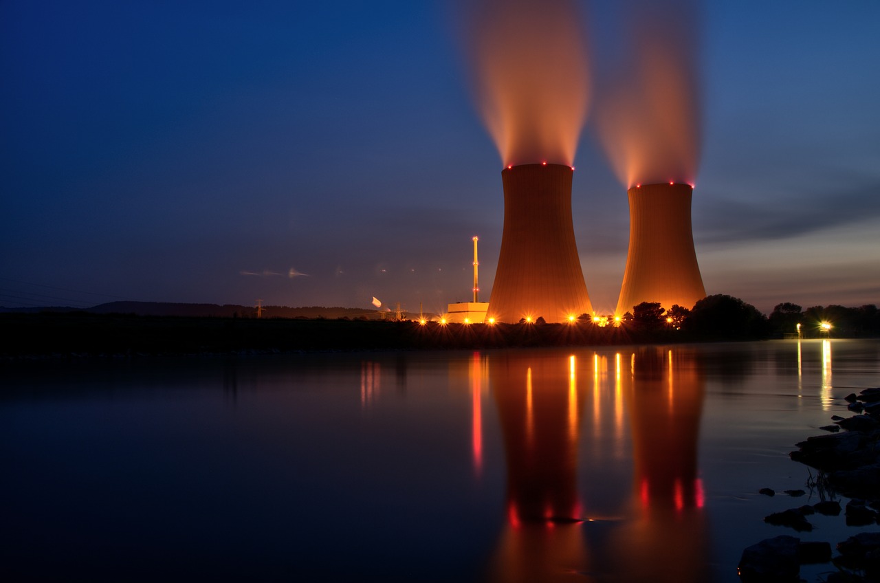 Destrucción de la transición energética en Europa: ¡Acabemos con el greenwashing de la energía nuclear y el gas!
