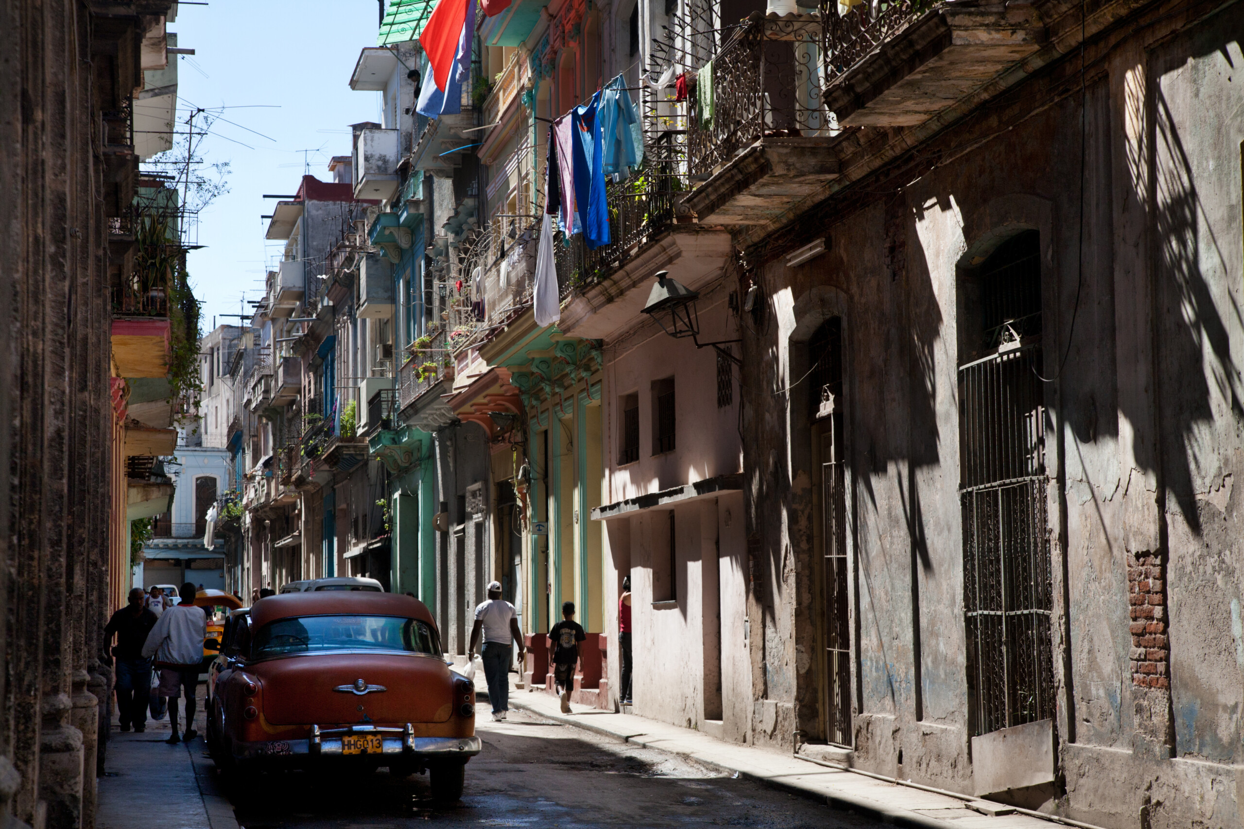 Advierten en Francia que Cuba enfrenta guion subversivo prediseñado