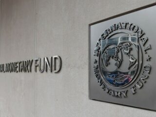 El Fondo Monetario Internacional demuestra que sus políticas no funcionan, pero las sigue imponiendo